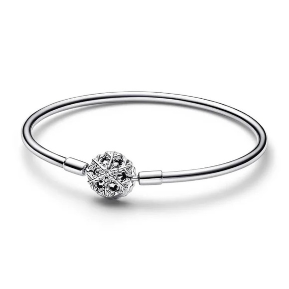 Pandora Moments Sparkling Snowflake Clasp Bangle Bracelet - Picture 3 of 6